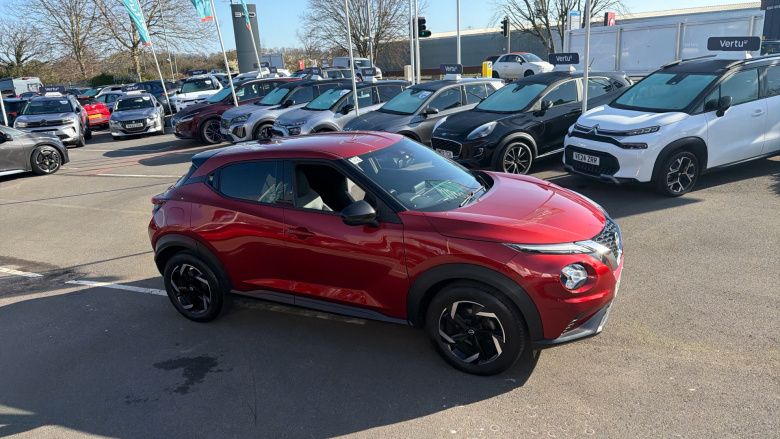 Nissan Juke 1.0 DiG-T 114 N-Connecta 5dr Petrol Hatchback